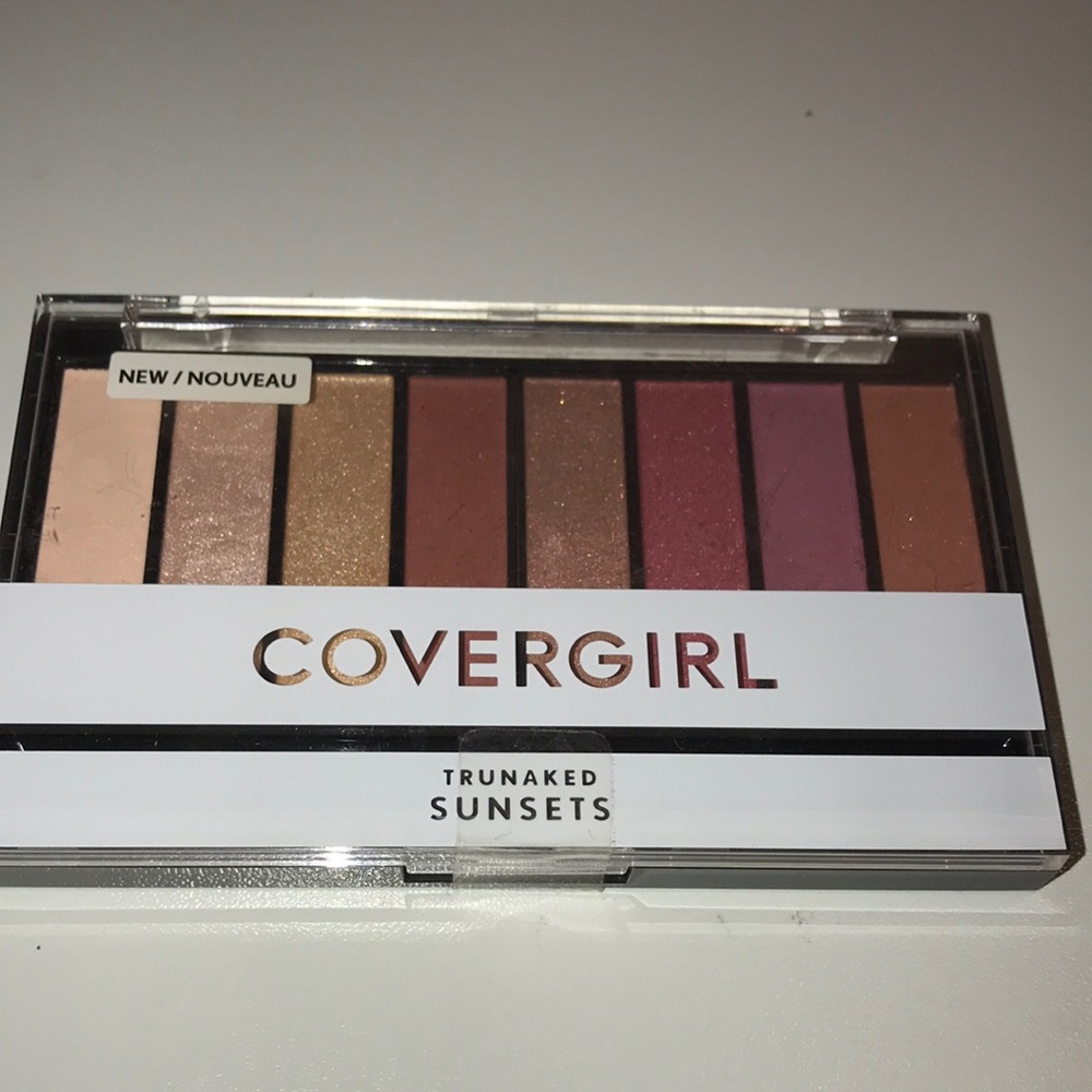 Covergirl Trunaked Sunsets Eyeshadow Palette NEW